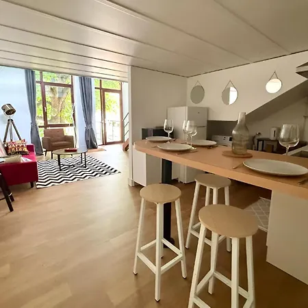 Grand 6 Places Centre Lumineux Apartment Riom